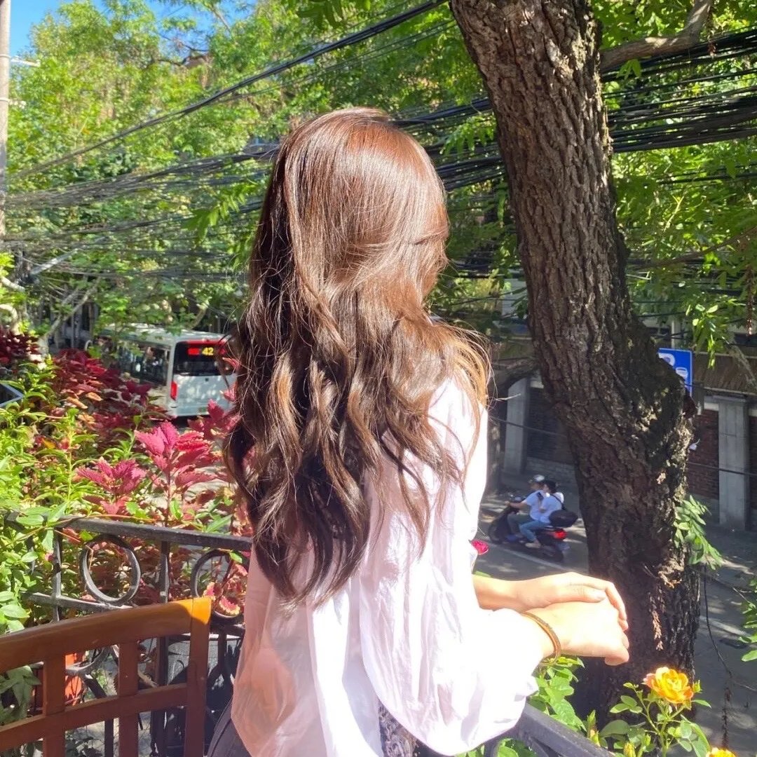 乱世圣光照天琼